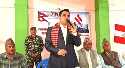 स्वास्थ्यमन्त्री पौडेल भन्छन् : पूर्वविशिष्टहरुलाई सुविधा दिन हुँदैन 